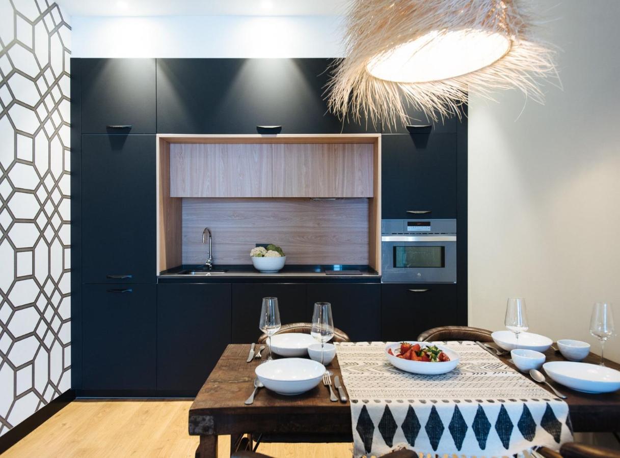 Omm Suites Sevilla Bilik gambar