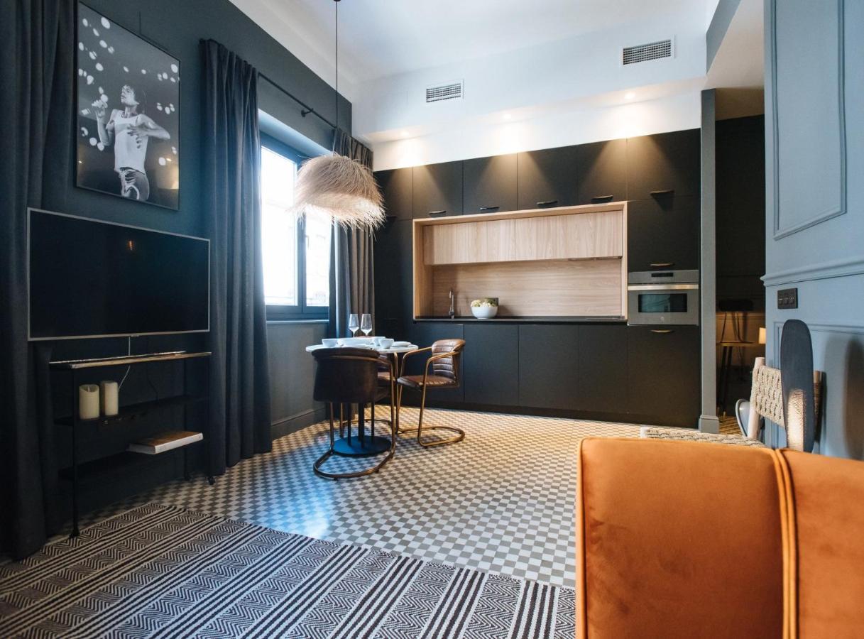 Omm Suites Sevilla Bilik gambar