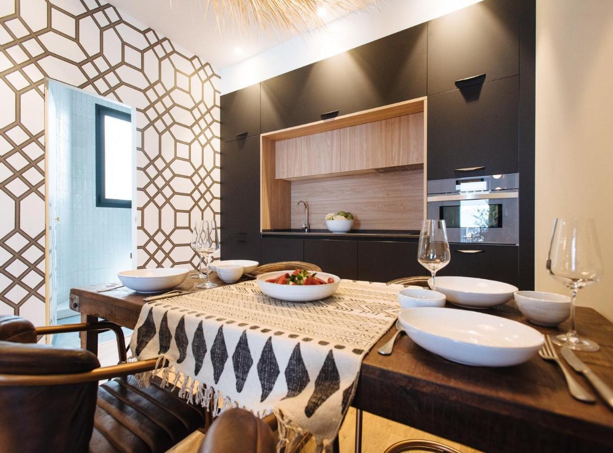 Omm Suites Sevilla Bilik gambar